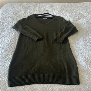 Old Navy Deep Green V-Neck Women's Sweater